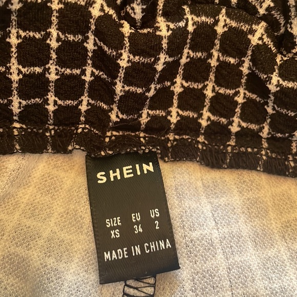 NWOT SHEIN black and white paper bag pants with tie - xs - Picture 4 of 4